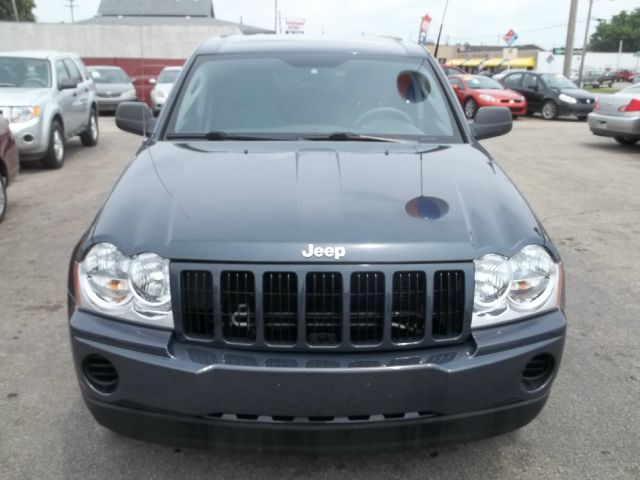 Jeep Grand Cherokee Base W/nav.sys SUV