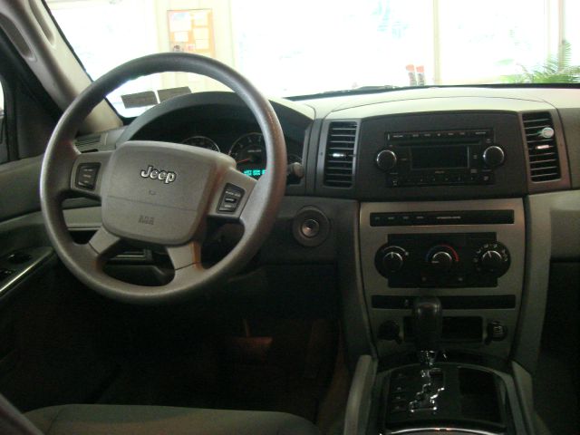 Jeep Grand Cherokee 2007 photo 9