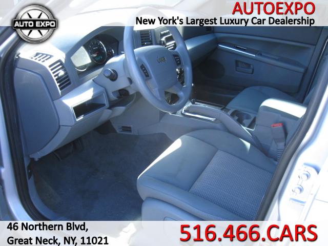 Jeep Grand Cherokee 4dr Sdn SE 20th Anniv Auto Sport Utility