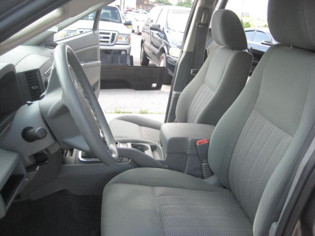 Jeep Grand Cherokee LS SUV