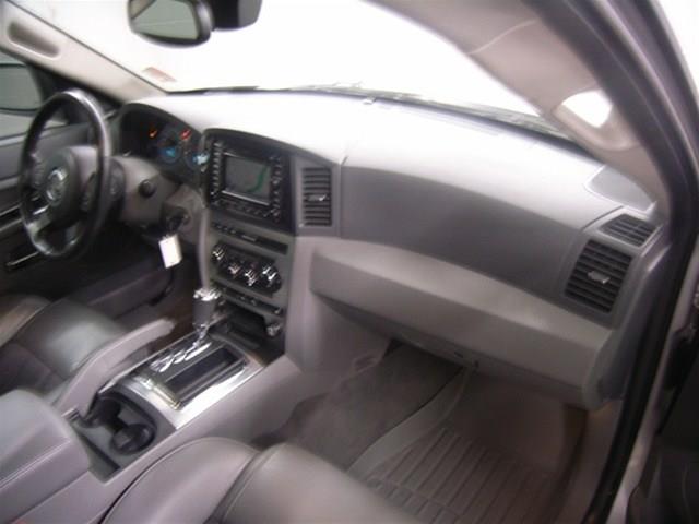 Jeep Grand Cherokee 2007 photo 12