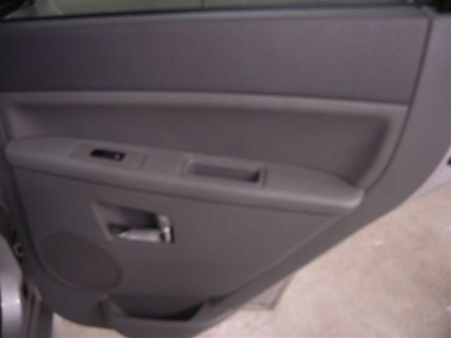 Jeep Grand Cherokee 2007 photo 9