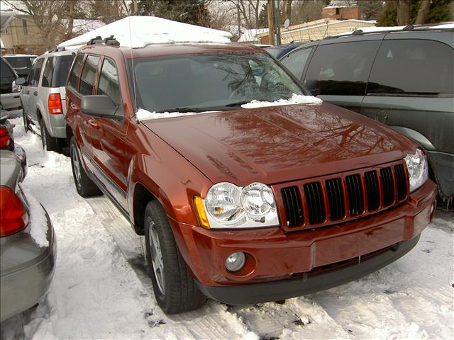 Jeep Grand Cherokee LS Sport Utility