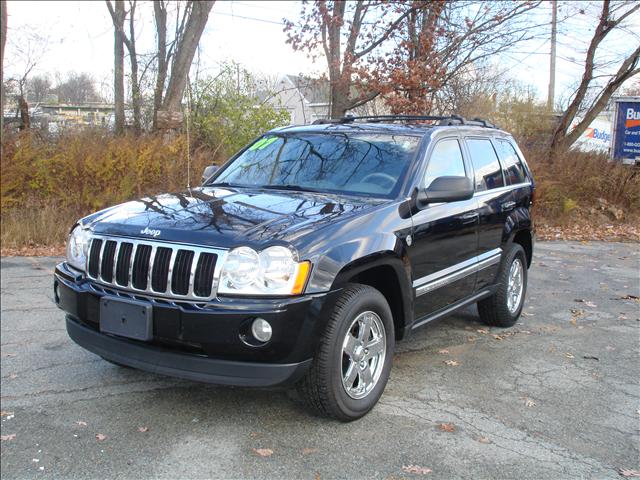 Jeep Grand Cherokee SLT 25 Sport Utility