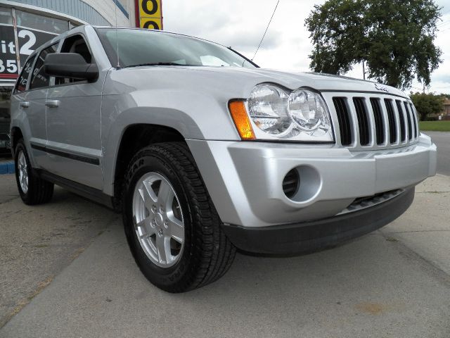 Jeep Grand Cherokee Base W/nav.sys SUV