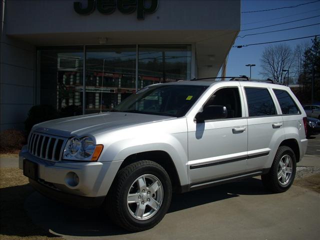Jeep Grand Cherokee LS Sport Utility