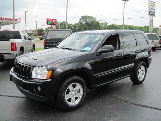 Jeep Grand Cherokee LS Sport Utility