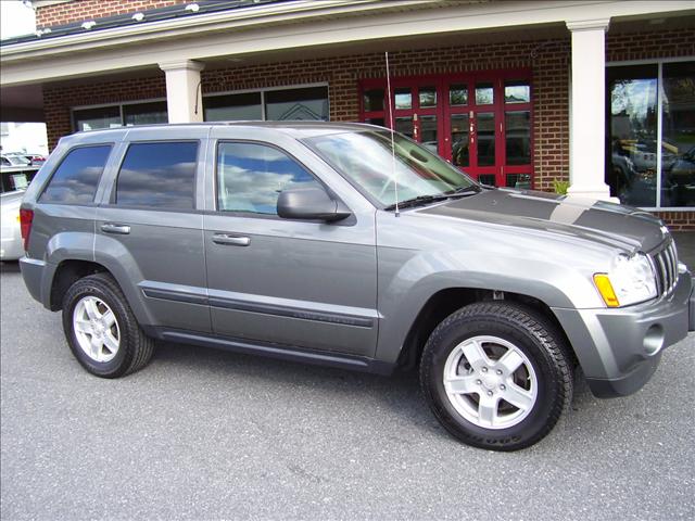 Jeep Grand Cherokee LS Sport Utility