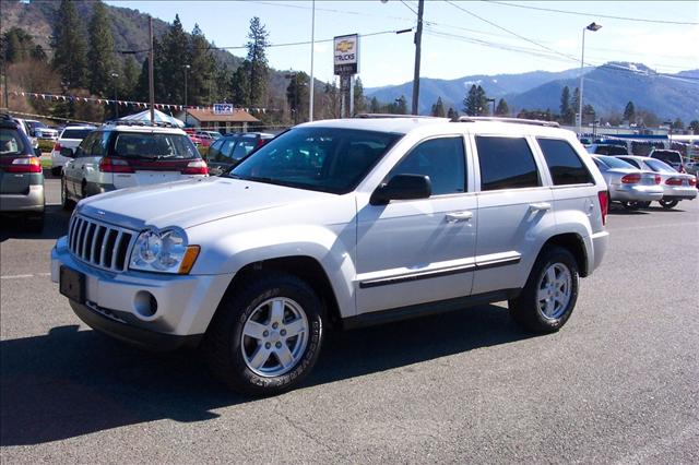 Jeep Grand Cherokee LS Sport Utility