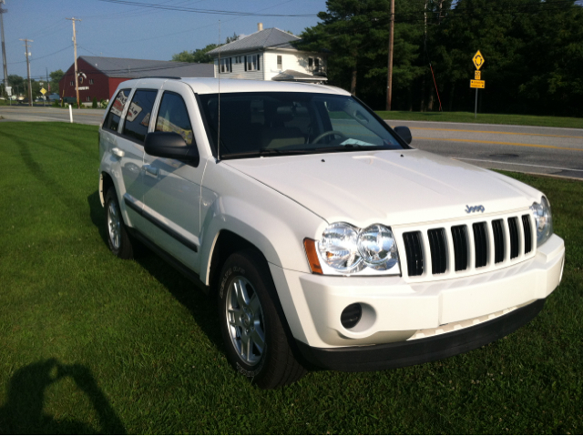 Jeep Grand Cherokee Base W/nav.sys SUV