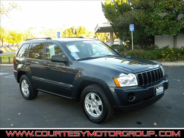 Jeep Grand Cherokee 30TH Anniv Waldoch DVD Leather Sport Utility