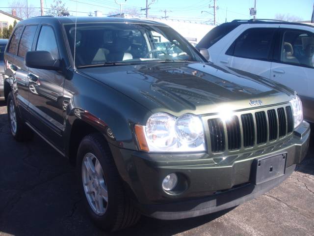 Jeep Grand Cherokee LS Sport Utility
