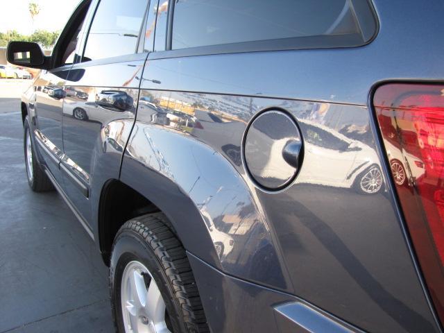 Jeep Grand Cherokee 30TH Anniv Waldoch DVD Leather SUV