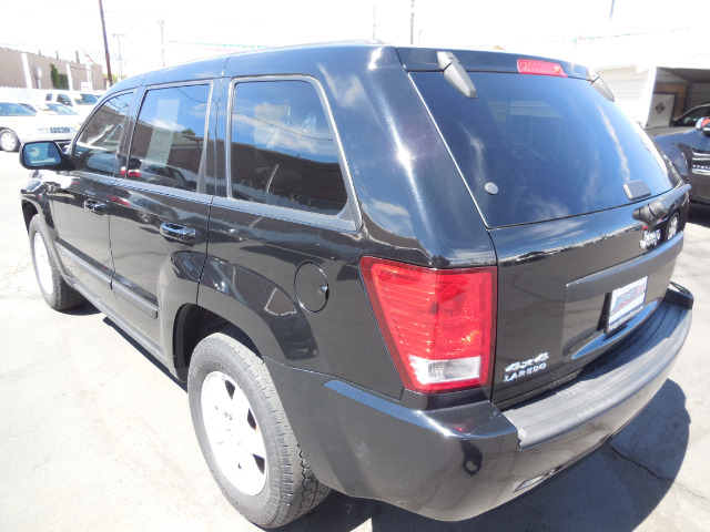 Jeep Grand Cherokee Base W/nav.sys SUV