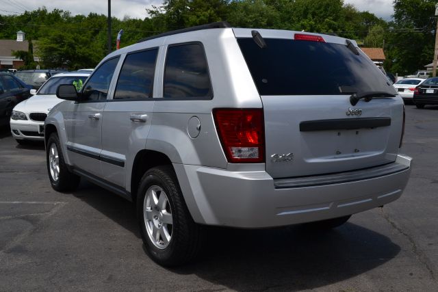 Jeep Grand Cherokee Base W/nav.sys SUV