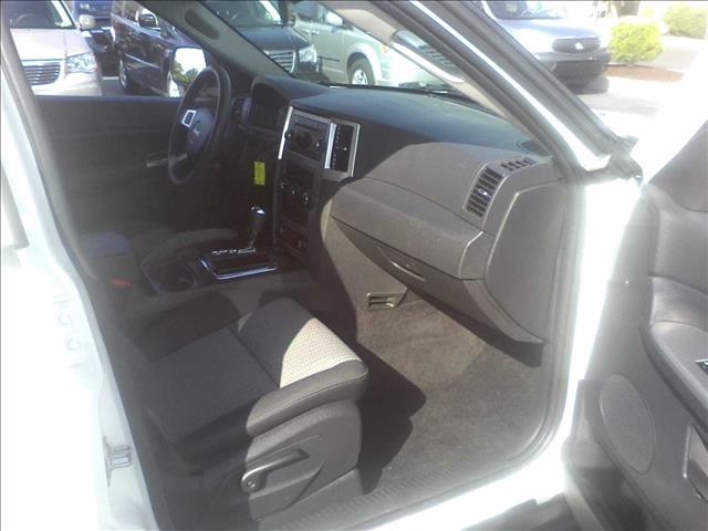 Jeep Grand Cherokee 2008 photo 4