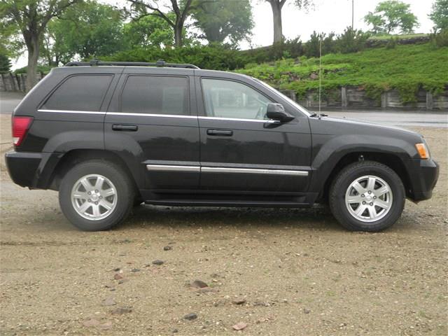 Jeep Grand Cherokee 2009 photo 2
