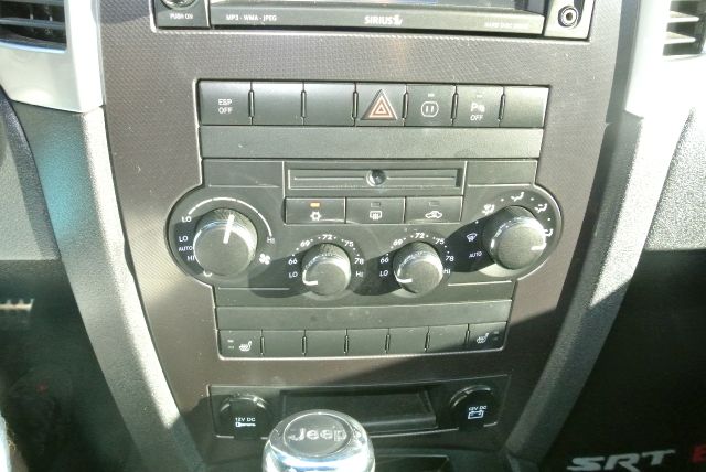 Jeep Grand Cherokee 2009 photo 4