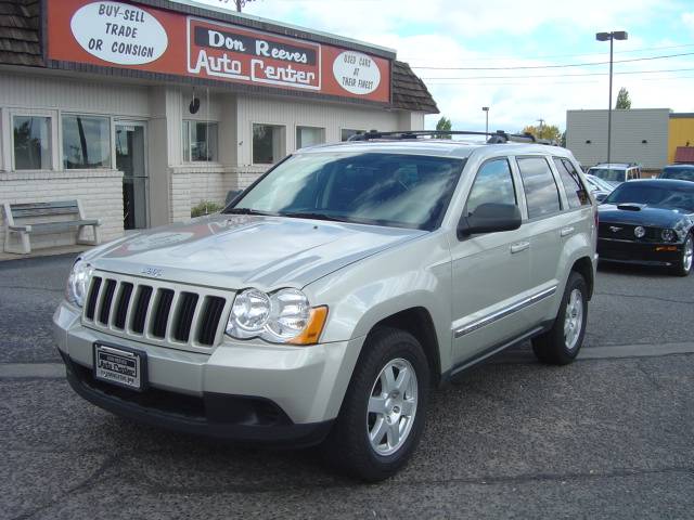 Jeep Grand Cherokee 2010 photo 1