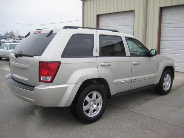 Jeep Grand Cherokee 2010 photo 1