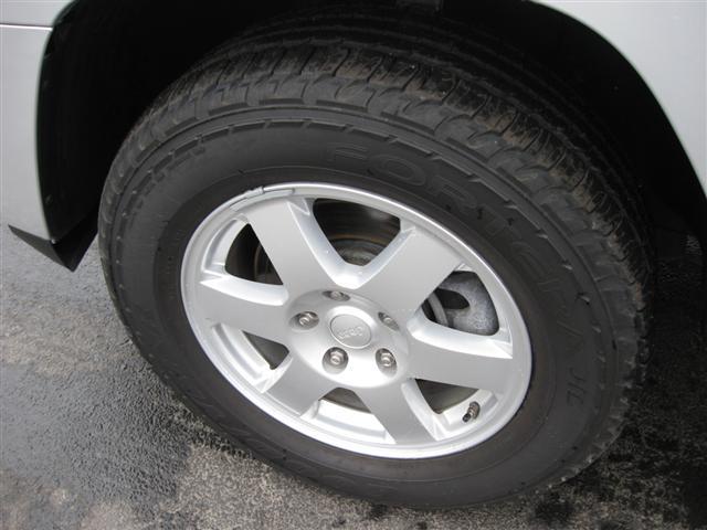 Jeep Grand Cherokee 2010 photo 2