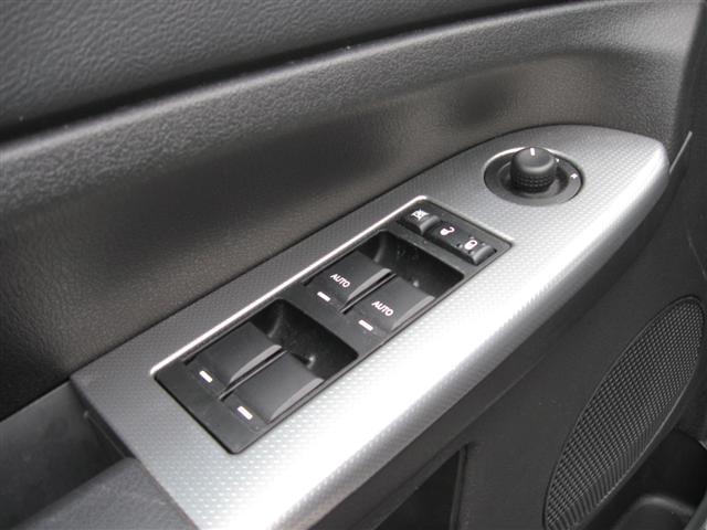 Jeep Grand Cherokee 2010 photo 4