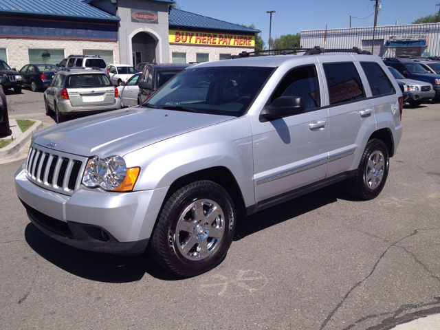 Jeep Grand Cherokee 2010 photo 1