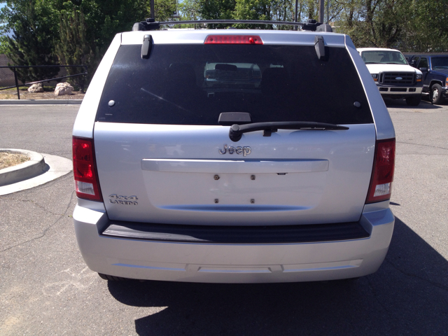 Jeep Grand Cherokee 2010 photo 4