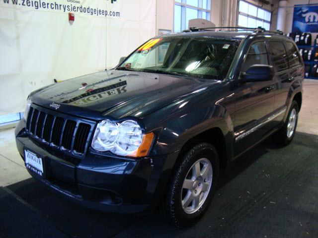 Jeep Grand Cherokee 2010 photo 1