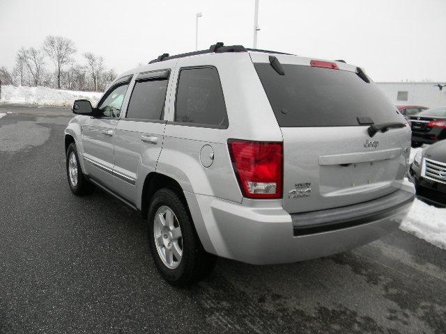 Jeep Grand Cherokee 2010 photo 4