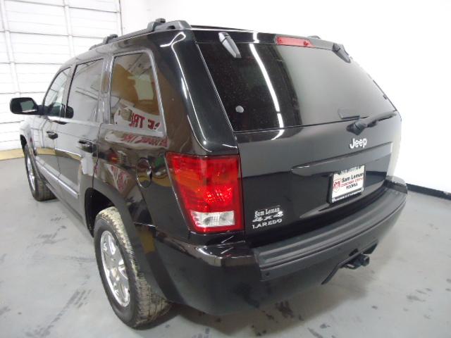 Jeep Grand Cherokee 2010 photo 1