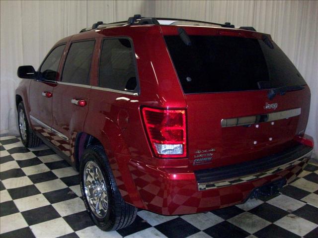 Jeep Grand Cherokee 2010 photo 3