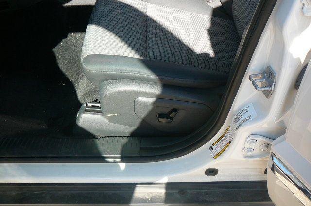 Jeep Grand Cherokee 2010 photo 2