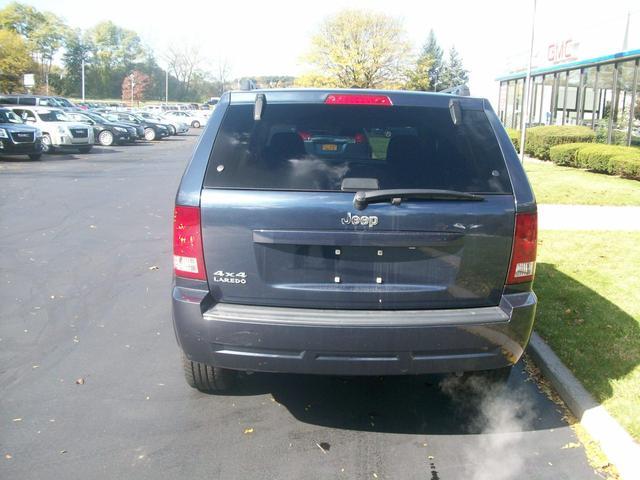 Jeep Grand Cherokee 2010 photo 1