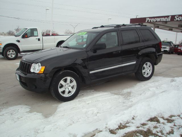 Jeep Grand Cherokee 2010 photo 2