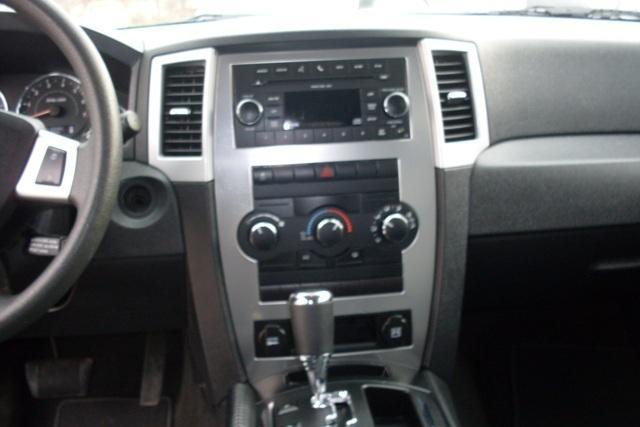 Jeep Grand Cherokee 2010 photo 5