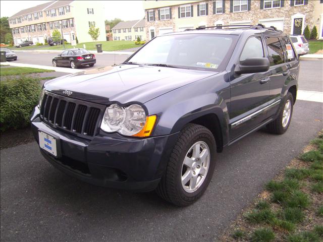 Jeep Grand Cherokee 2010 photo 3