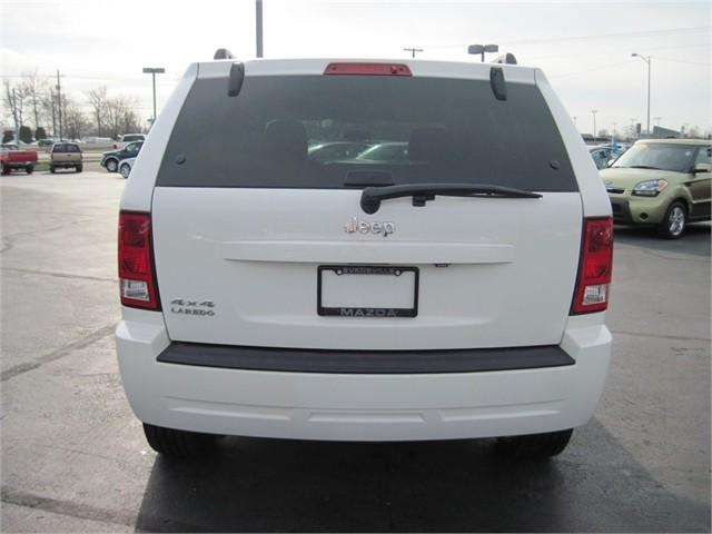 Jeep Grand Cherokee 2010 photo 1