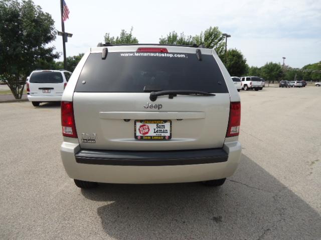 Jeep Grand Cherokee 2010 photo 2