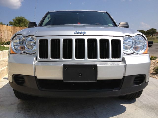 Jeep Grand Cherokee 2010 photo 3