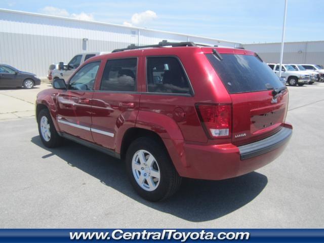 Jeep Grand Cherokee 2010 photo 1