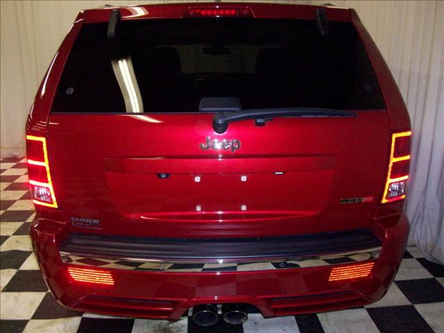 Jeep Grand Cherokee 2010 photo 1