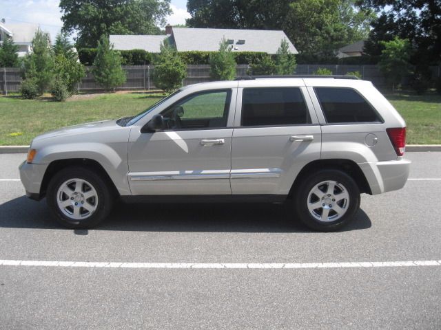 Jeep Grand Cherokee Base W/nav.sys SUV