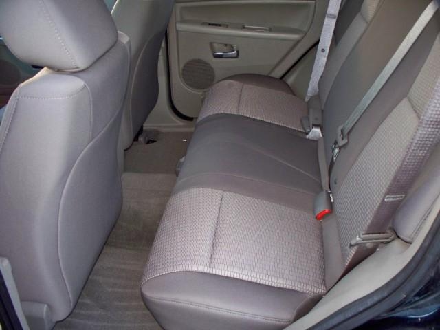 Jeep Grand Cherokee 2010 photo 1