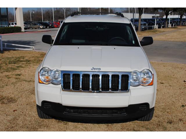 Jeep Grand Cherokee 2010 photo 4