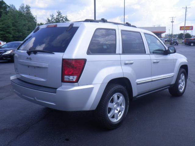 Jeep Grand Cherokee 323i Sport Package SUV