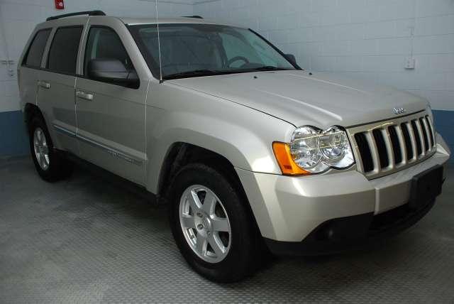 Jeep Grand Cherokee 2010 photo 1