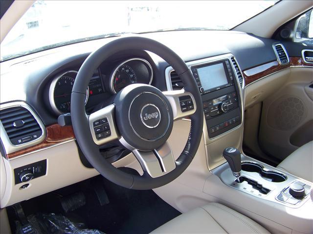 Jeep Grand Cherokee 2011 photo 3