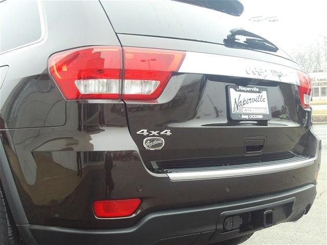 Jeep Grand Cherokee 2011 photo 4