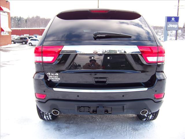 Jeep Grand Cherokee 2011 photo 3